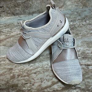 Stylish Gray Skechers Women's Sneakers